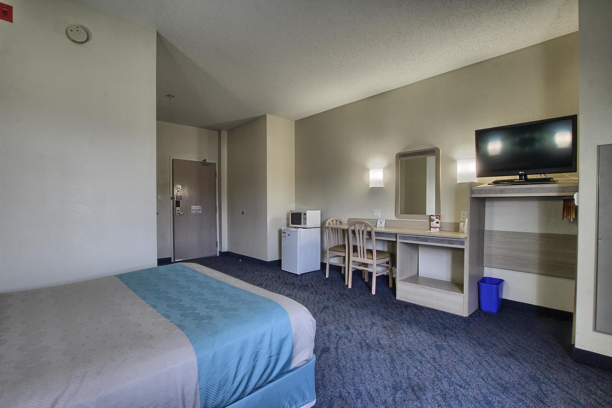 Motel 6-London, On - Ontario Exterior photo
