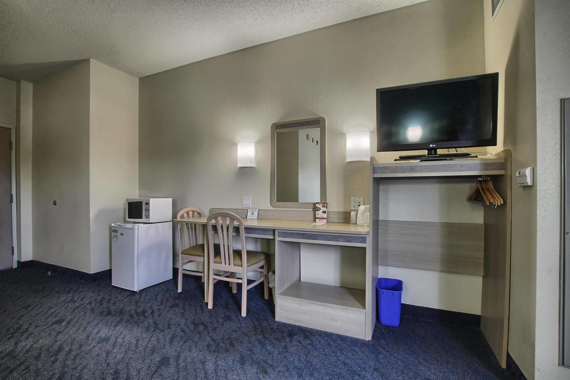 Motel 6-London, On - Ontario Exterior photo